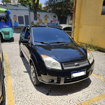 FORD FIESTA 1.6 MPI SEDAN 8V FLEX 4P MANUAL